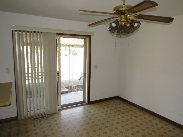 158 E Winthrop Ave, Addison, IL 60101 photo 17