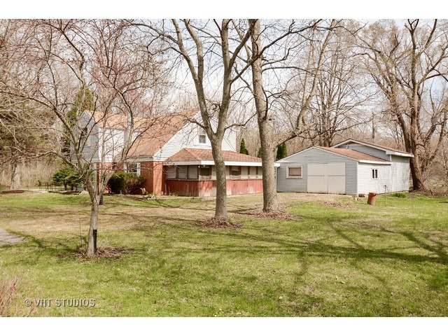 3943 Gloucester Dr, Crete, IL 60417 photo 1