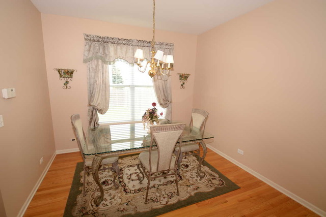 11550 S Olympic Dr, Plainfield, IL 60585 photo 4