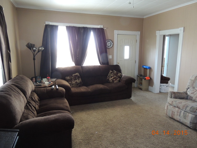 3 7th St, Peru, IL 61354 photo 4