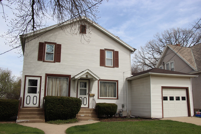 2115 8th St, Peru, IL 61354 photo 1