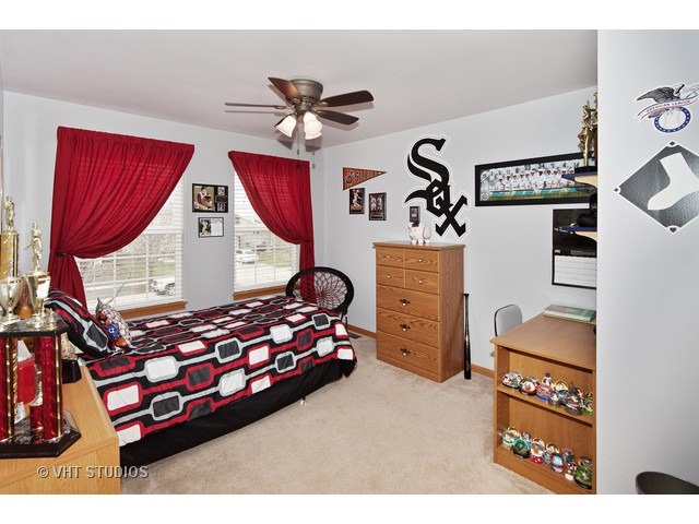 2216 Gray Hawk Dr, Plainfield, IL 60586 photo 15