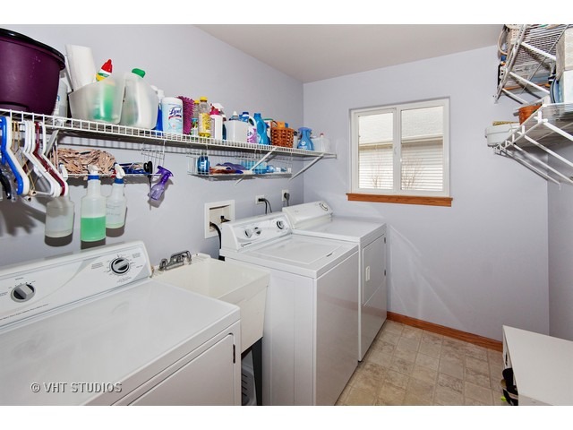 2216 Gray Hawk Dr, Plainfield, IL 60586 photo 17