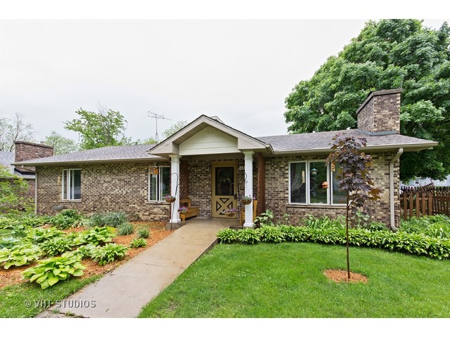 122 Tyler St, Oswego, IL 60543 photo 1