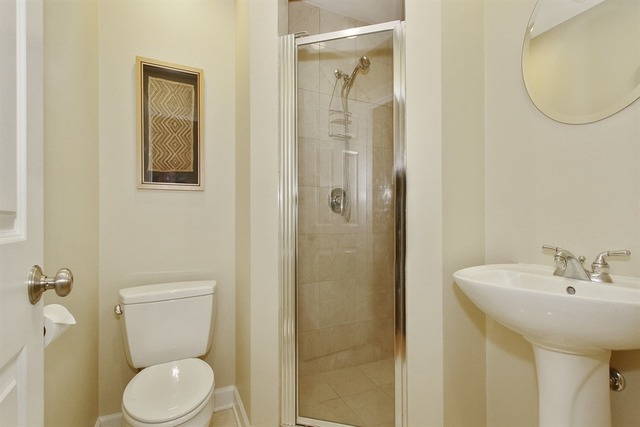 903 E 61st St #2, Chicago, IL 60637 photo 8