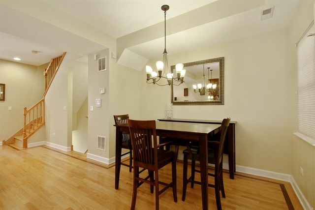 903 E 61st St #2, Chicago, IL 60637 photo 7