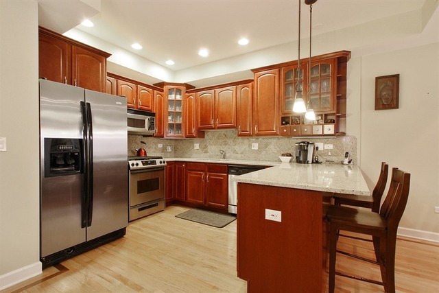 903 E 61st St #2, Chicago, IL 60637 photo 2
