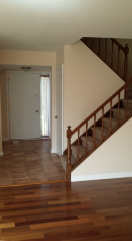 682 Claridge Cir, Hoffman Estates, IL 60169 photo 3