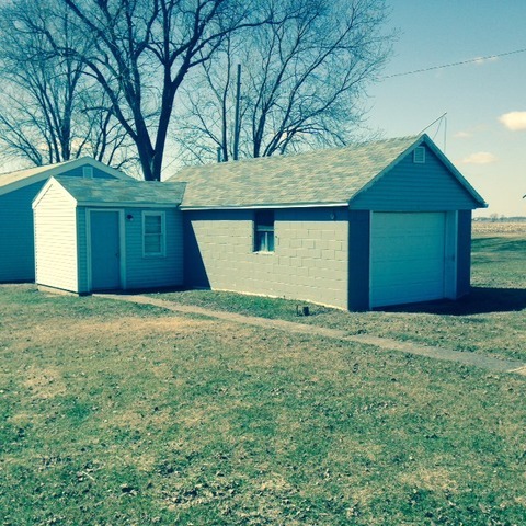 1283 Chestnut St, Eldena, IL 61324 photo 2