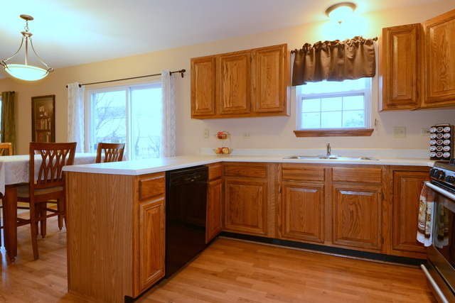 5305 Foxwood Ct, Plainfield, IL 60586 photo 3
