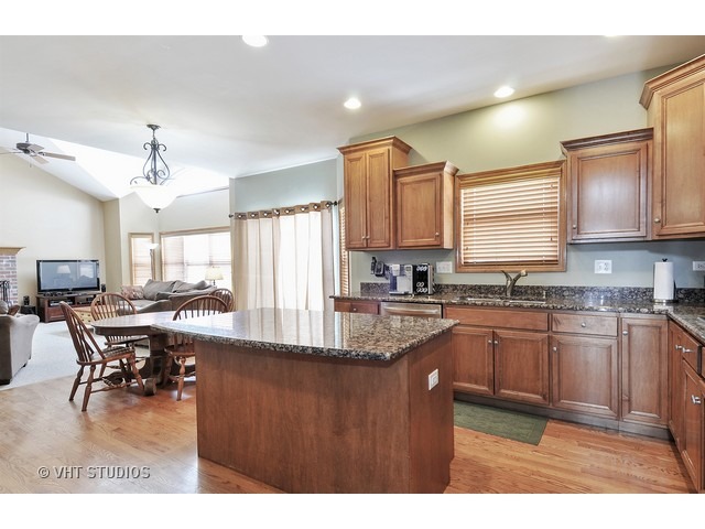 13232 Birdseye Ct, Plainfield, IL 60585 photo 8
