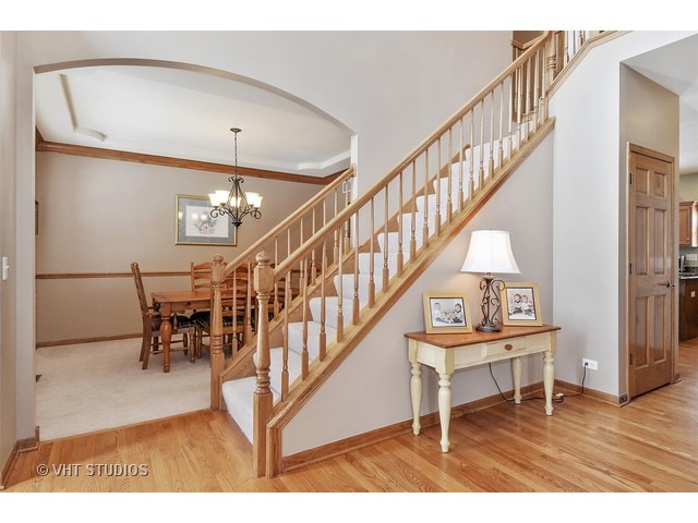 13232 Birdseye Ct, Plainfield, IL 60585 photo 2