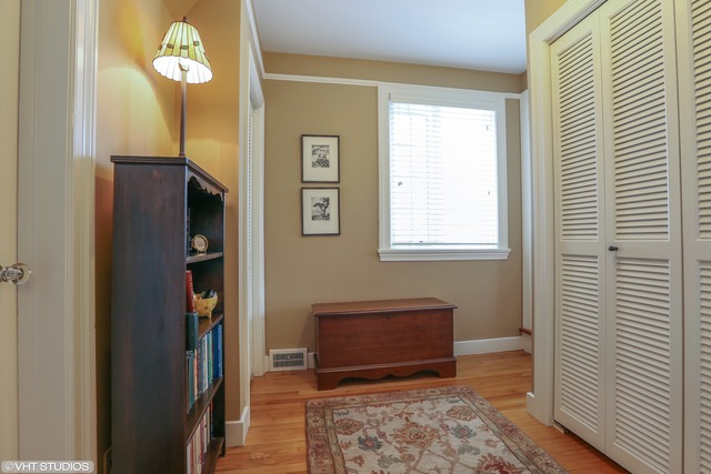 411 E Hillside Ave, Barrington, IL 60010 photo 12