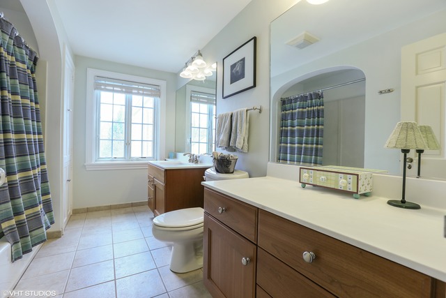 411 E Hillside Ave, Barrington, IL 60010 photo 15