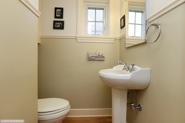 411 E Hillside Ave, Barrington, IL 60010 photo 10