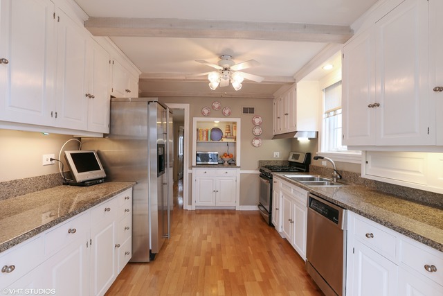 411 E Hillside Ave, Barrington, IL 60010 photo 5