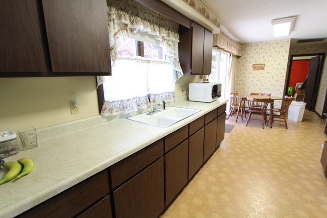1415 N Gorham Rd, Morris, IL 60450 photo 7