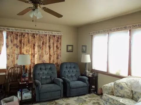 803 E Main St, Morris, IL 60450 photo 18