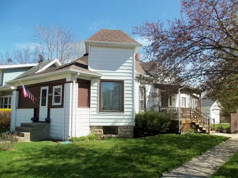 803 E Main St, Morris, IL 60450 photo 2