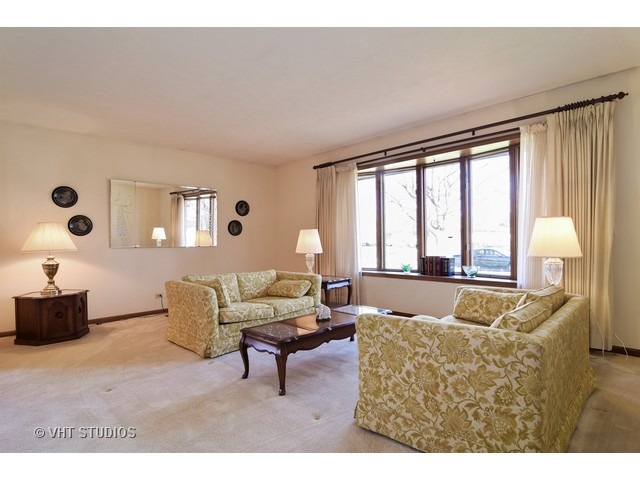 1189 Lynnfield Ln, Bartlett, IL 60103 photo 3