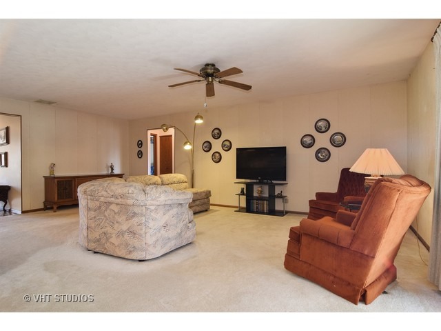 1189 Lynnfield Ln, Bartlett, IL 60103 photo 7