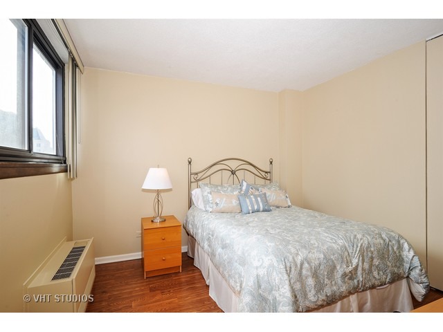 30 E Division St #15d, Chicago, IL 60610 photo 7