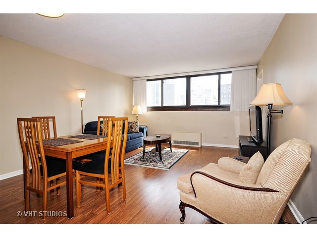 30 E Division St #15d, Chicago, IL 60610 photo 2