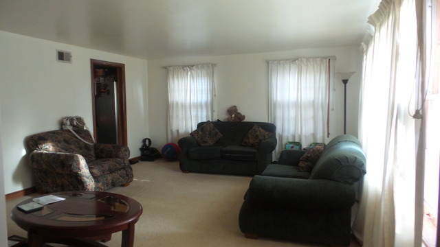 933 St John St, Elgin, IL 60120 photo 6