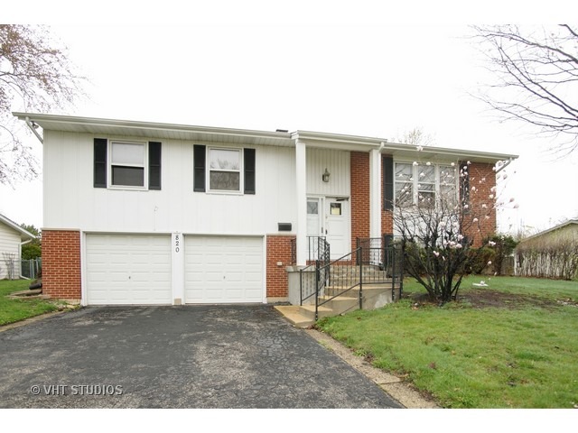 820 Norman Dr, Hoffman Estates, IL 60192 photo 1