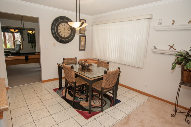 1216 Waltham Ln, Bartlett, IL 60103 photo 10