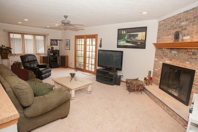 1216 Waltham Ln, Bartlett, IL 60103 photo 12