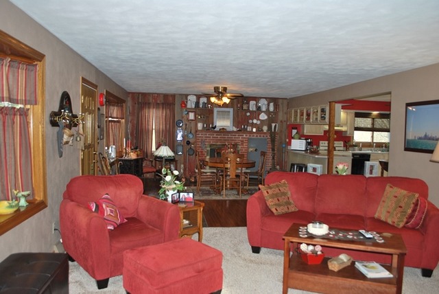 4255 E Flagg Rd, Ashton, IL 61006 photo 4