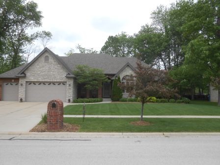 1064 Forest View Dr, Morris, IL 60450 photo 2