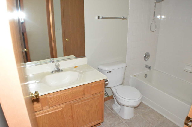 2441 Fox Dr, Aurora, IL 60506 photo 8