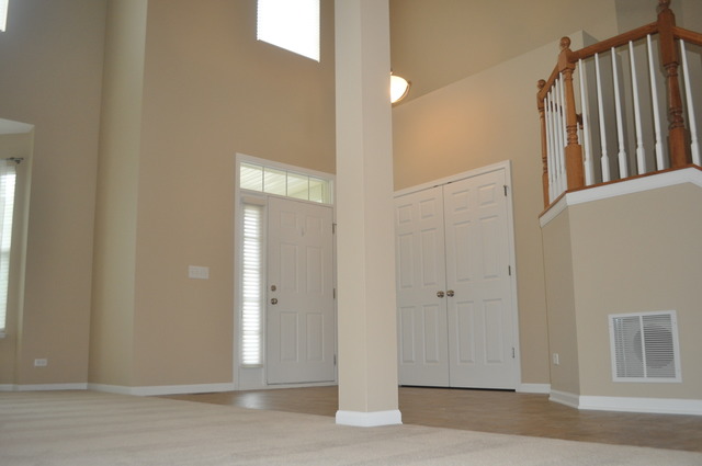 354 Cassidy Ln, Elgin, IL 60124 photo 3