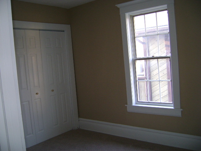 451 Jackson St, Aurora, IL 60505 photo 9