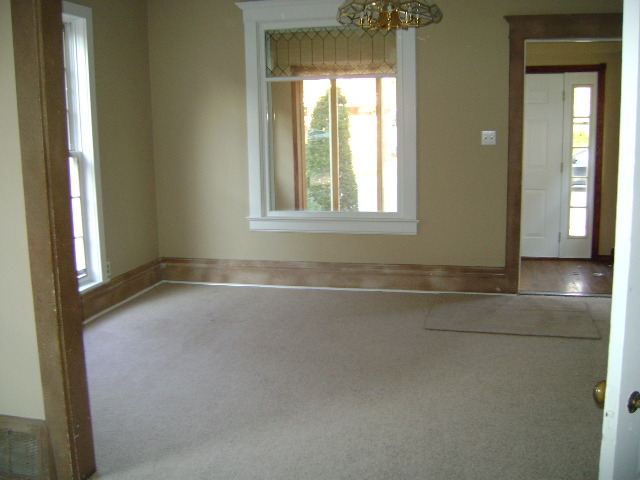 451 Jackson St, Aurora, IL 60505 photo 3