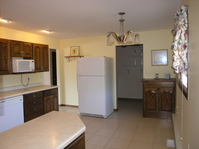 1375 E North St, Bradley, IL 60915 photo 3