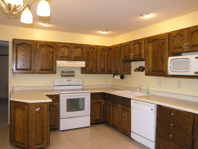 1375 E North St, Bradley, IL 60915 photo 2