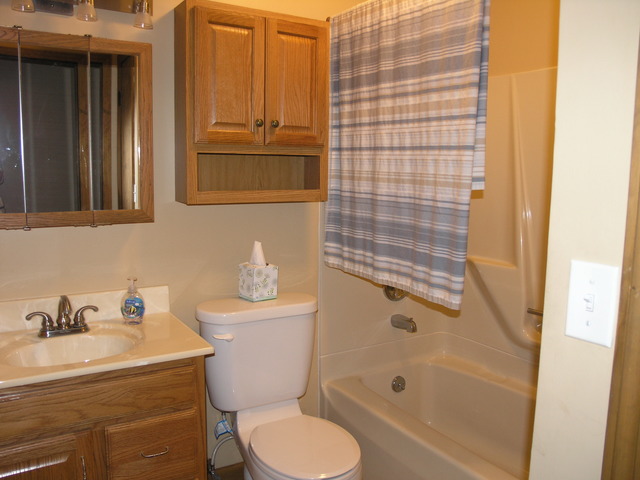 1375 E North St, Bradley, IL 60915 photo 6