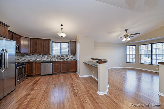 773 Serendipity Dr, Aurora, IL 60504 photo 3