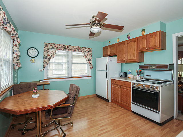 1241 N Hillside Ave, Berkeley, IL 60163 photo 6