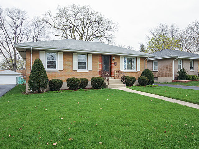 1241 N Hillside Ave, Berkeley, IL 60163 photo 2