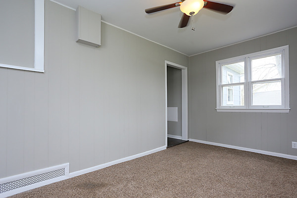 703 E Lee St, Plano, IL 60545 photo 14