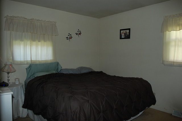 942 Ford Ave, Elgin, IL 60120 photo 3