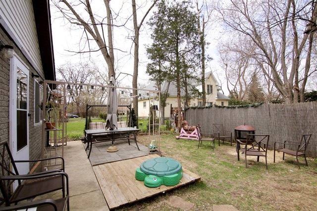 84 W Strong St, Wheeling, IL 60090 photo 11