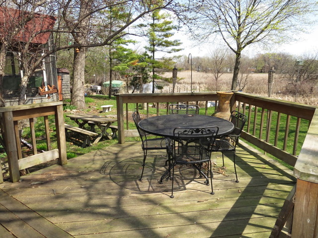 617 Spring Rd, Ingleside, IL 60041 photo 2