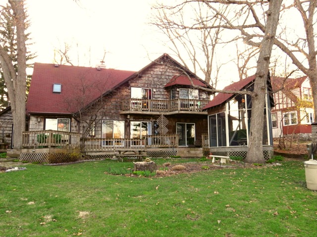 617 Spring Rd, Ingleside, IL 60041 photo 1