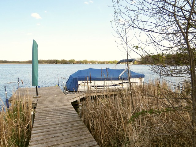 617 Spring Rd, Ingleside, IL 60041 photo 6