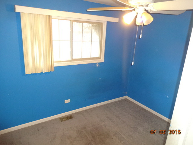 3329 Phillips Ave, Steger, IL 60475 photo 9